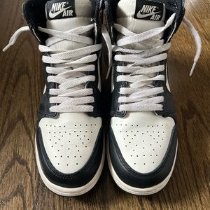 Nike Jordan 1 retro high dark mochas